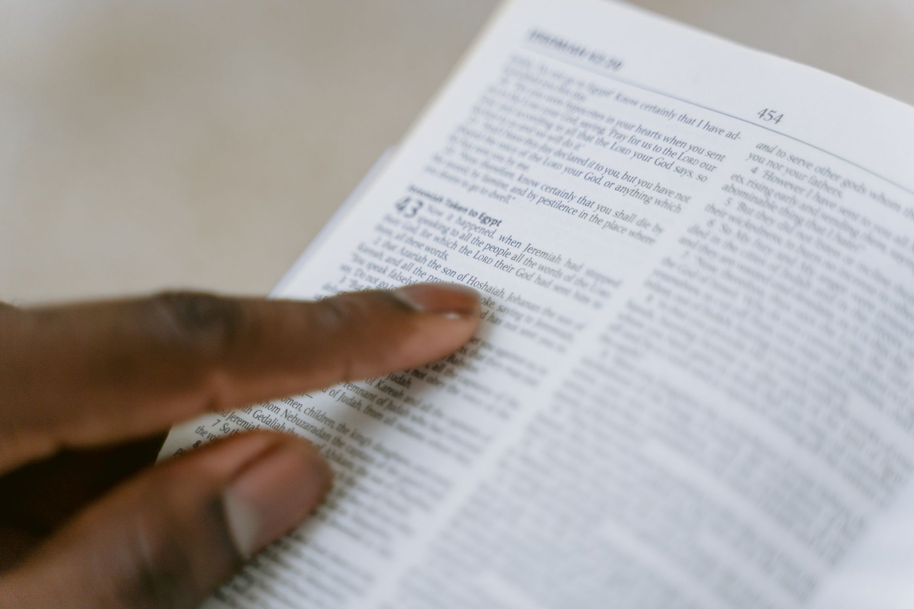 A Reliable Bible Verses Guide: How to Find What You Need in 2026
